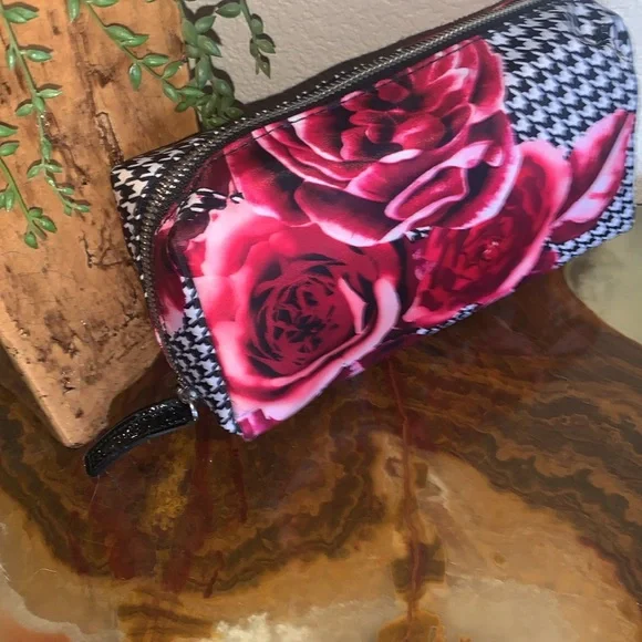 SONIA KASHUK bag, pink roses on black/white houndstooth check, silver zipper EUC - Picture 13 of 17